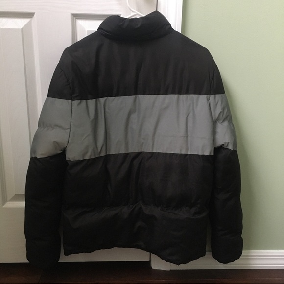Black puffer jacket - Picture 4 of 5
